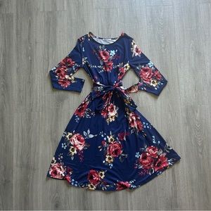 Levaca Women's Blue Floral Long Sleeve Pocket Dress (M)